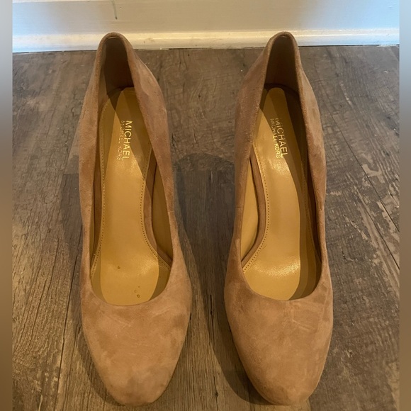 Michael Kors heels - Picture 2 of 3